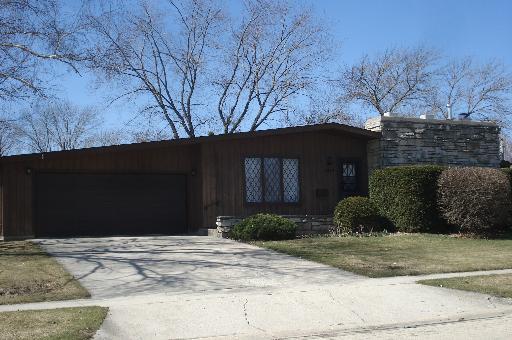 1219 Stafford St., Dekalb, IL 60115