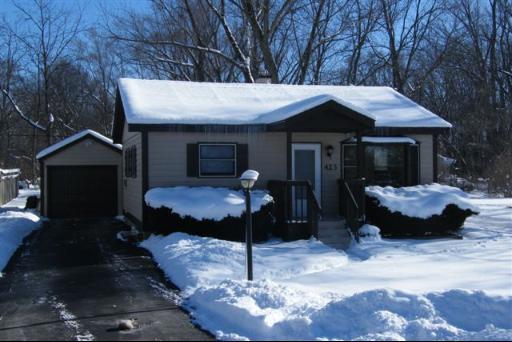 423 Charlotte St., Crystal Lake, IL 60014