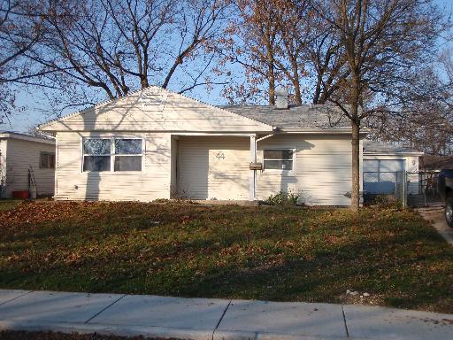 44 Thrush Rd., Carpentersville, IL 60110