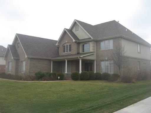 7911 Northwoods Dr., Frankfort, IL 60423