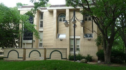 1158 E 49th St., Chicago, IL 60615