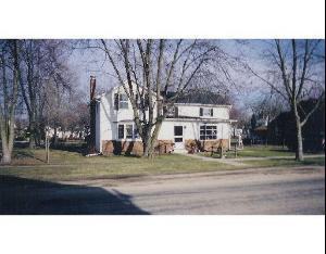 219 Flagg St., Paw Paw, IL 61353