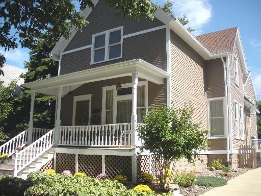 413 S Catherine Ave., La Grange, IL 60525