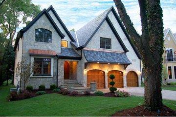 327 Redbud Ave., Naperville, IL 60540