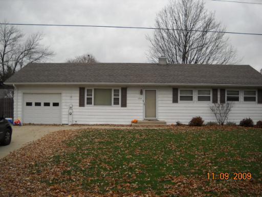 1027 Spruce St., Sandwich, IL 60548