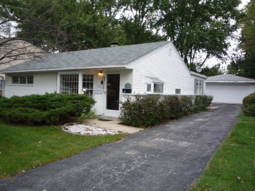 162 Blackhawk Dr., Park Forest, IL 60466