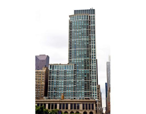 130 N Garland #5005, Chicago, IL 60602