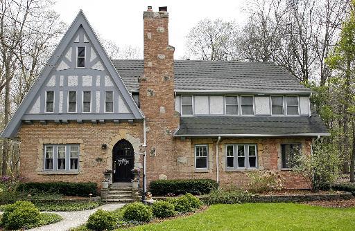 1 Jacqueline Dr., Downers Grove, IL 60515