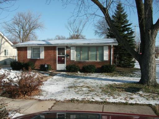 951 Assell Ave., Aurora, IL 60505