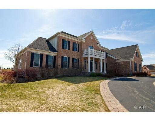 27 Doral Dr., Hawthorn Woods, IL 60047