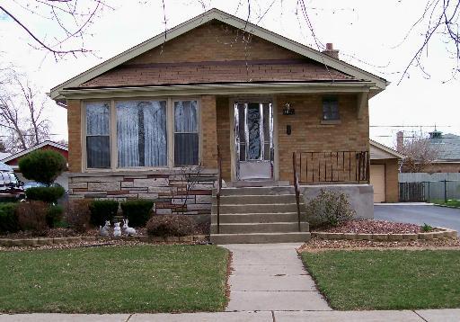 4937 S Harnew Rd., Oak Lawn, IL 60453