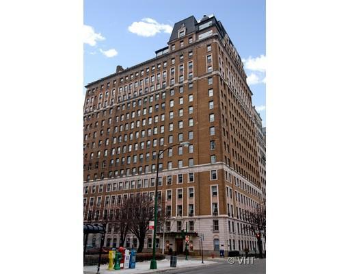 3500 N Lake Shore Dr. #7C, Chicago, IL 60657