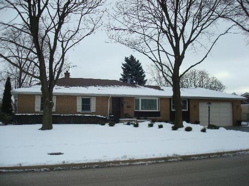701 S 9th Ave., La Grange, IL 60525