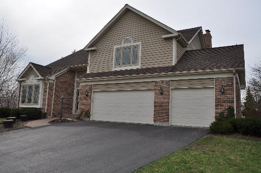 14 Whitman Ter., Hawthorn Woods, IL 60047
