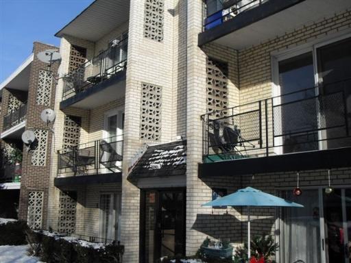 5747 S Kenton #2S, Chicago, IL 60629
