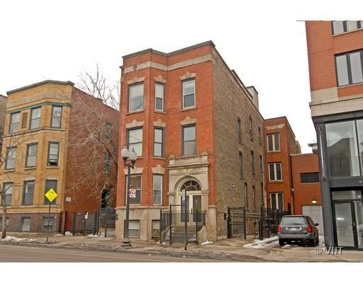 3220 N Halsted St. #1F, Chicago, IL 60657