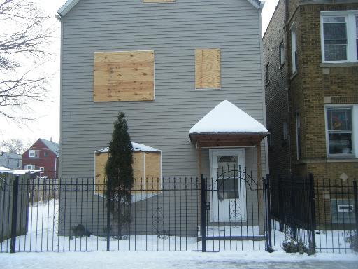 4313 W Thomas St., Chicago, IL 60651