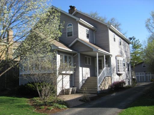 319 Bartram Rd., Riverside, IL 60546