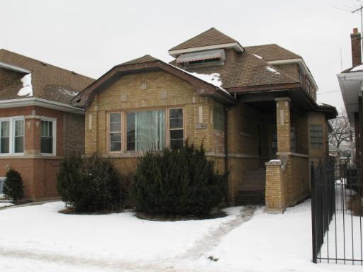 4940 W George St., Chicago, IL 60641