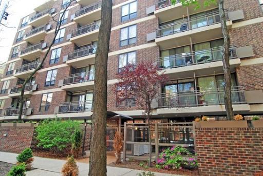 2600 N Hampden Ct. #2E, Chicago, IL 60614