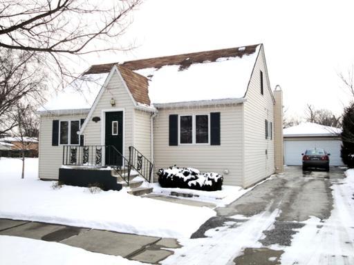 6943 W 95th Pl., Oak Lawn, IL 60453