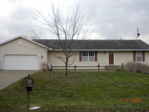 127 S Hillside Ct., Oregon, IL 61061