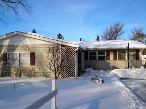 7 Woody Way, Lake In The Hills, IL 60156