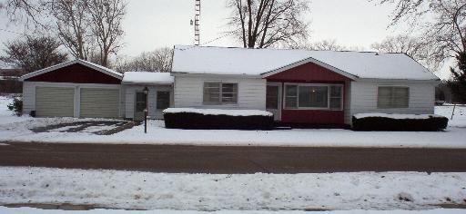 240 Walnut St., Seneca, IL 61360