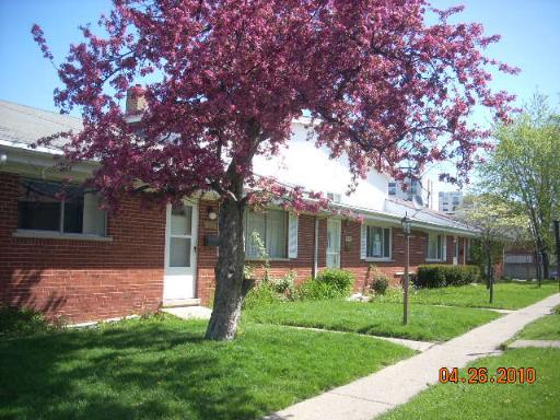 9545 Terrace Pl., Des Plaines, IL 60016