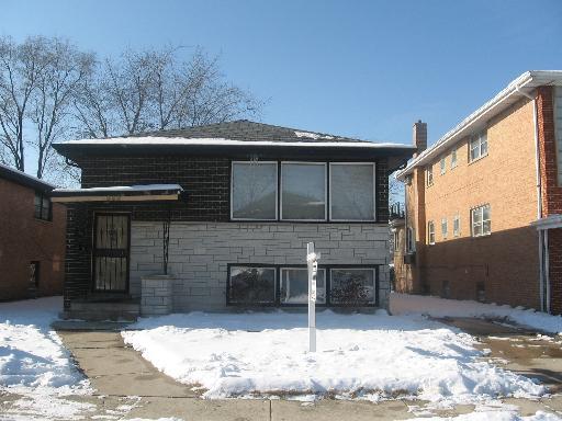 322 Luella Ave., Calumet City, IL 60409