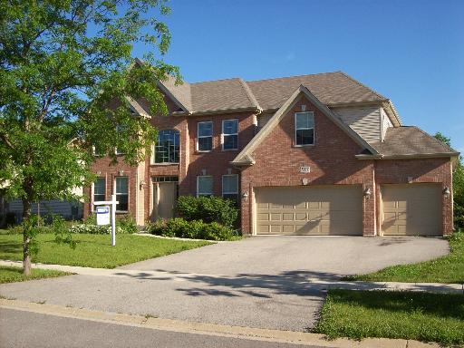 517 Meadowwood Ln., Oswego, IL 60543