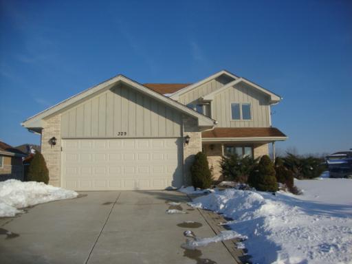 329 Heritage Pkwy., Romeoville, IL 60446