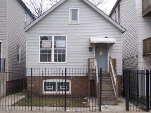 8808 S Escanaba Ave., Chicago, IL 60617