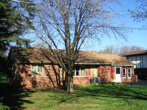 5646 Bentley Ave., Clarendon Hills, IL 60514