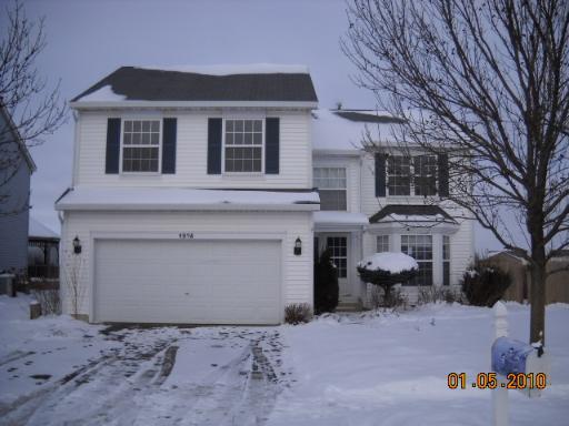 1278 Sycamore St., Elgin, IL 60123