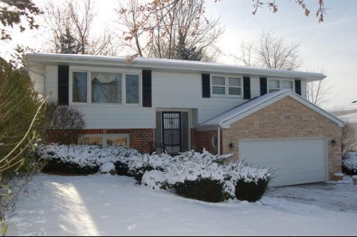 1017 Apple Valley Dr., Bartlett, IL 60103