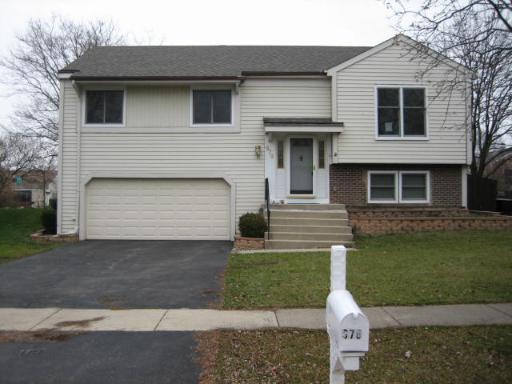 978 N Longstreet Dr., Bartlett, IL 60103