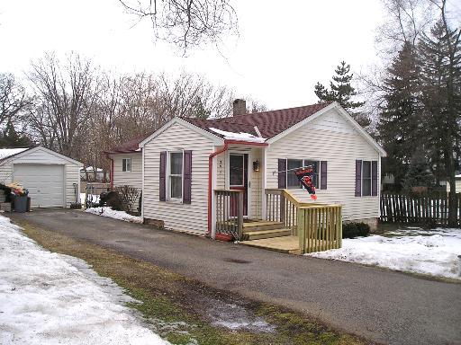 2617 W Emerald Ct., Mchenry, IL 60050