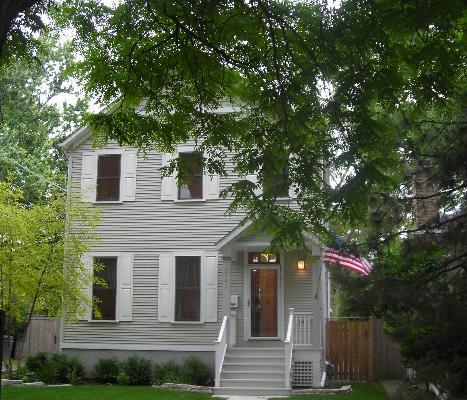 2441 Cowper Ave., Evanston, IL 60201