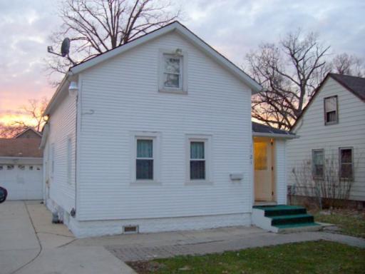 1121 Howell Pl., Aurora, IL 60505