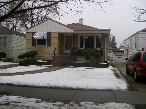 4518 S Grove Ave., Forestview, IL 60402