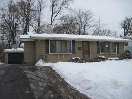 1306 Wilson Ave., Carpentersville, IL 60110
