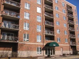 395 Graceland Ave. #408, Des Plaines, IL 60016