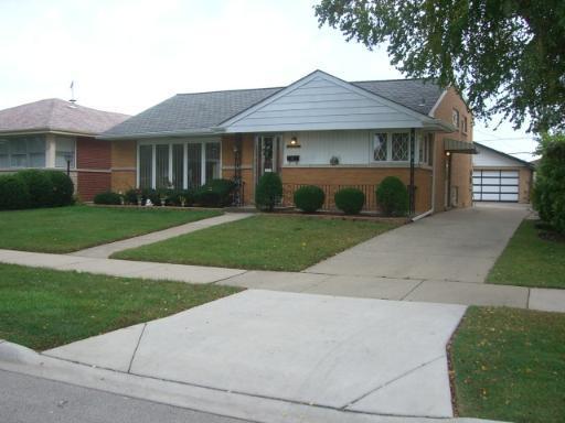 7245 W Lill St., Niles, IL 60714