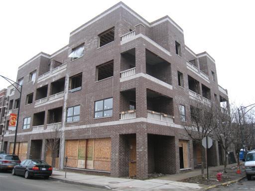 1952 W Cuyler #201, Chicago, IL 60618