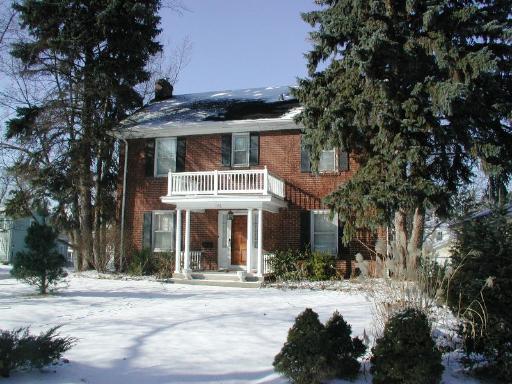 146 N Park Blvd., Glen Ellyn, IL 60137