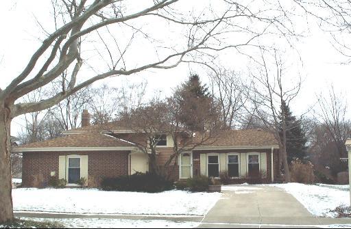 7729 Rohrer Dr., Downers Grove, IL 60516