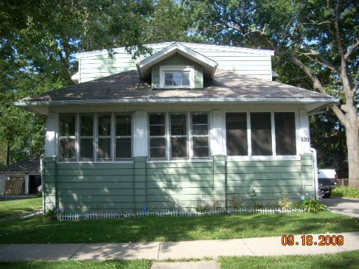 1120 Hill Ave., Elgin, IL 60120
