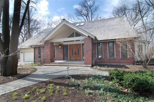 1S050 Normandy Woods Ln., Winfield, IL 60190