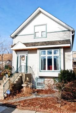 1750 W Henderson, Chicago, IL 60657